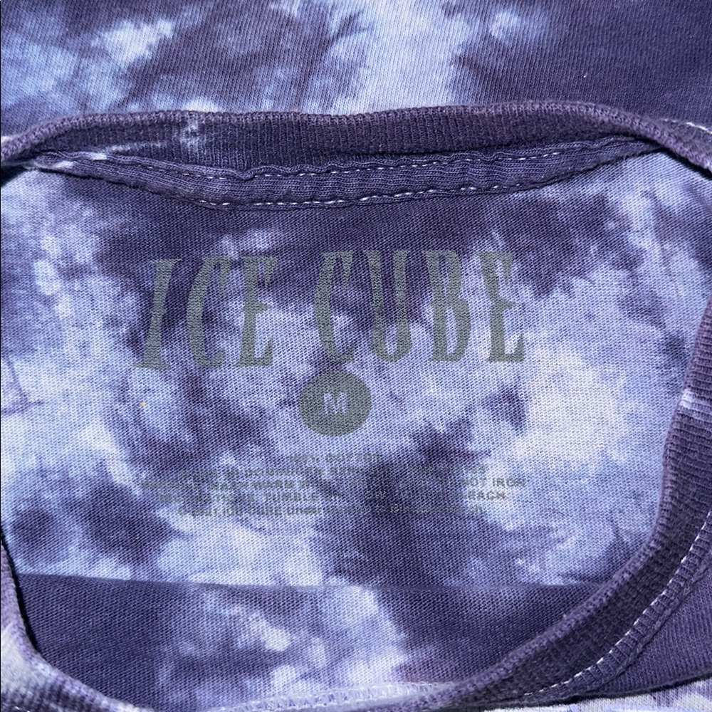 Tie-Dye Ice Cube Graphic Tee in Navy and Gray - Picture 2 of 3